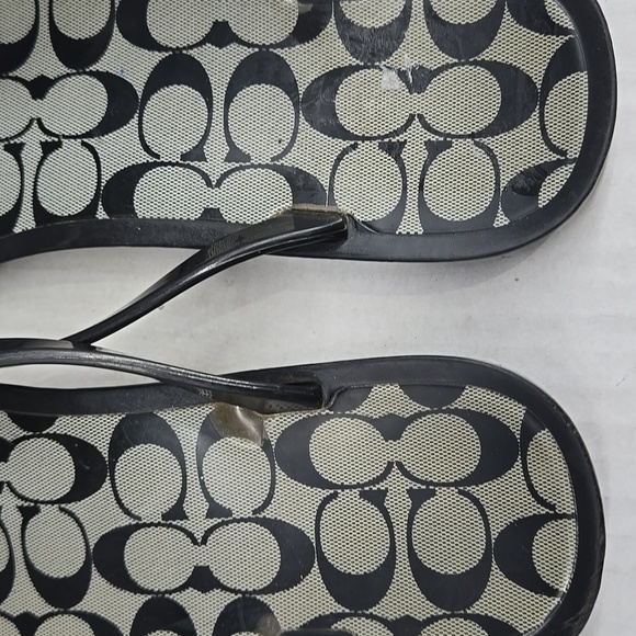 Coach Logo Thong Sandals 6 - Picture 3 of 8